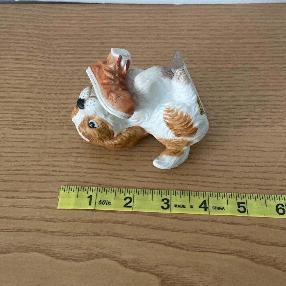 Vtg Homco Porcelain Puppy Figurine #1405 Cavalier Cocker Spaniel Playful w Shoe - Picture 8 of 8